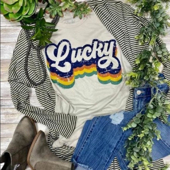 ❤️HUGE SALE❤️Retro LUCKY  St. Patrick's Day T-shirt - Picture 2 of 2